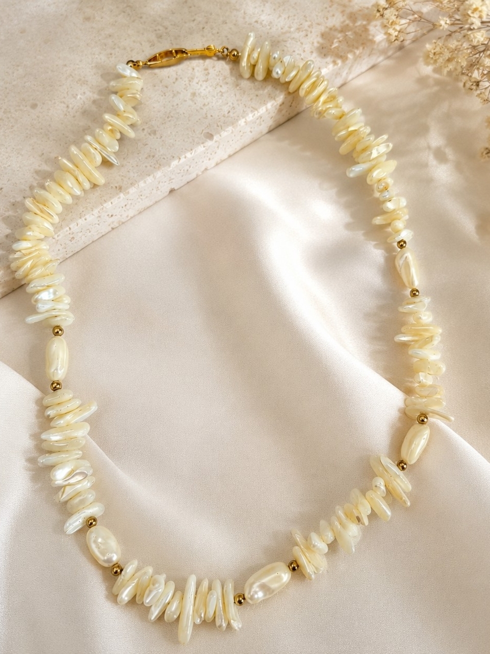 Vintage Mother of Pearl Chip Bead Necklace Gold Tone Clasp Boho Coastal